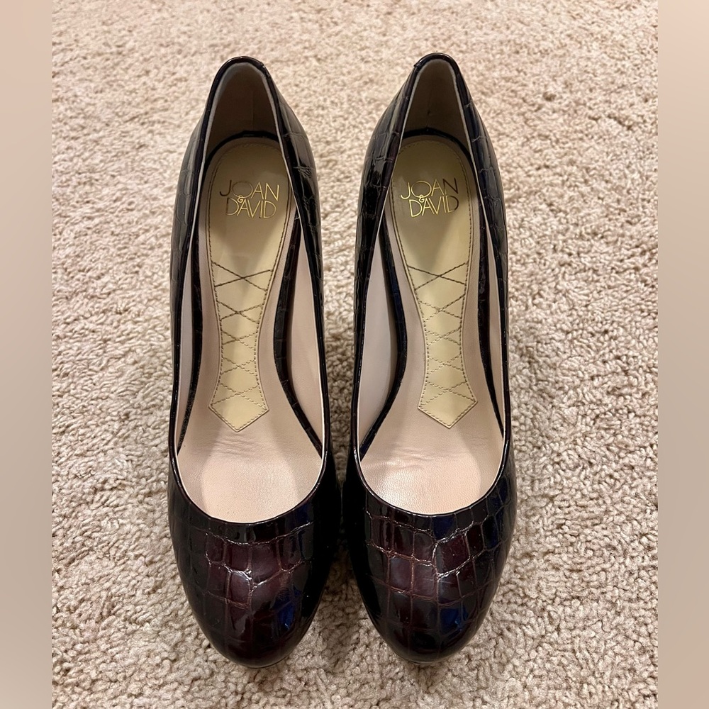 JOAN & DAVID Flipp Brown Patent Leather Croc Platform Heels Size 9